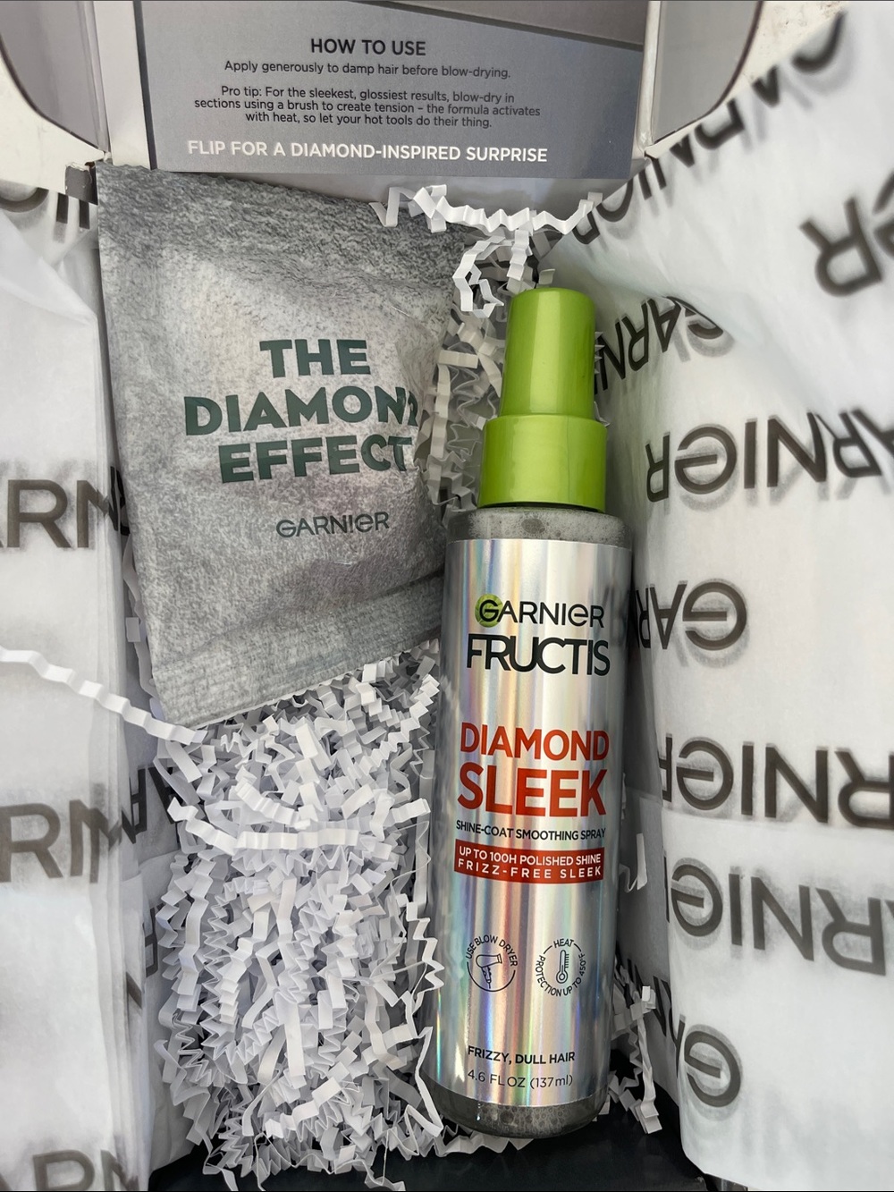 Garnier Fructis Diamond Sleek Spray — Silver with Lime Green Cap